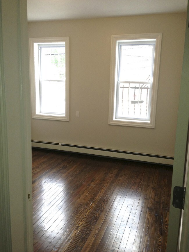 Building Photo - 223 Harrison Ave