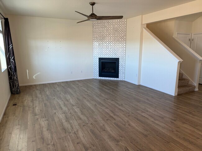 Foto del edificio - 221 S Quantock St