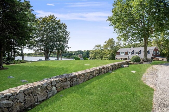 Building Photo - 89 Donizetti Rd
