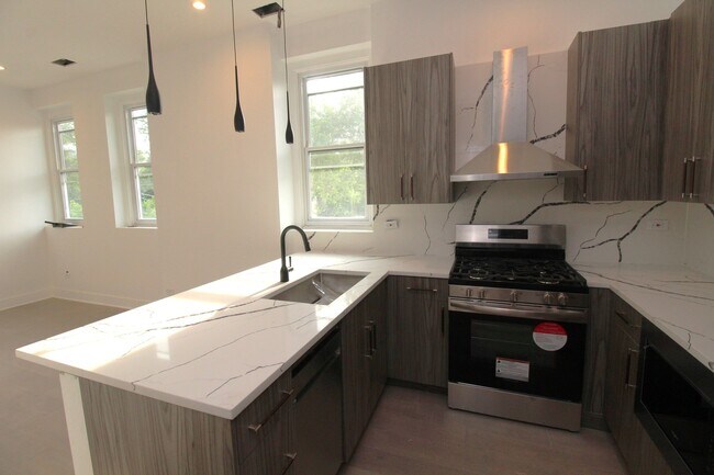 Foto del edificio - 1236 W Hubbard St