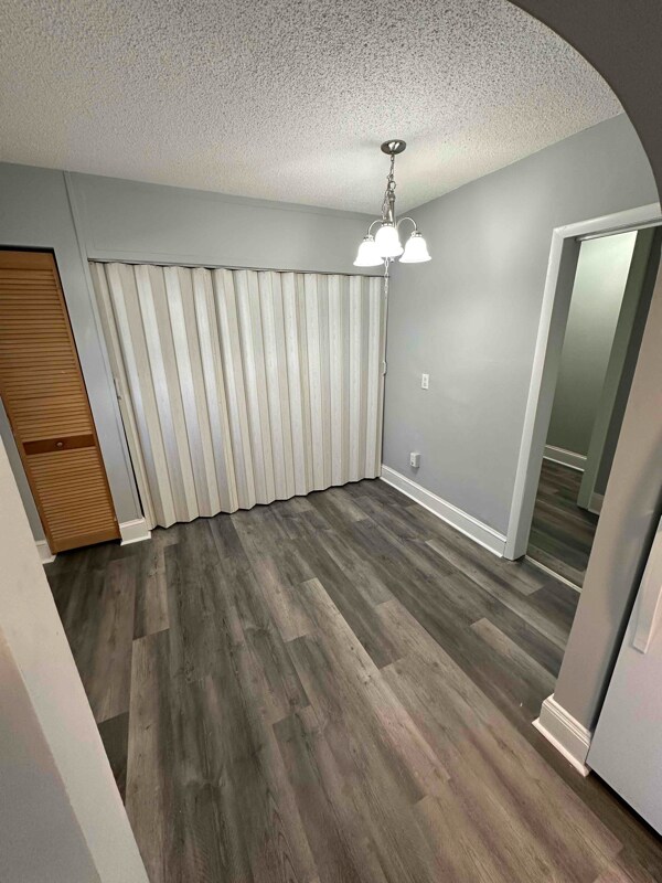 103 Oak Ave Unit A, Lexington, NC 27292 Room for Rent in Lexington