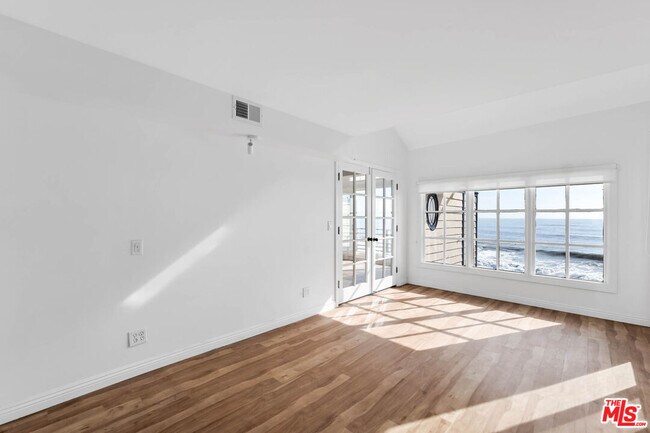 Foto del edificio - 21056 E Pacific Coast Hwy