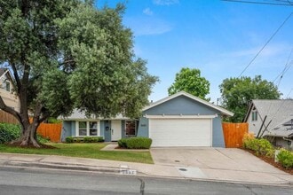 Building Photo - 5683 Red River Dr