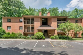 Building Photo - 104 Turtle Creek Rd