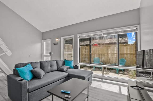 Foto del edificio - 828 Oakleigh Ave