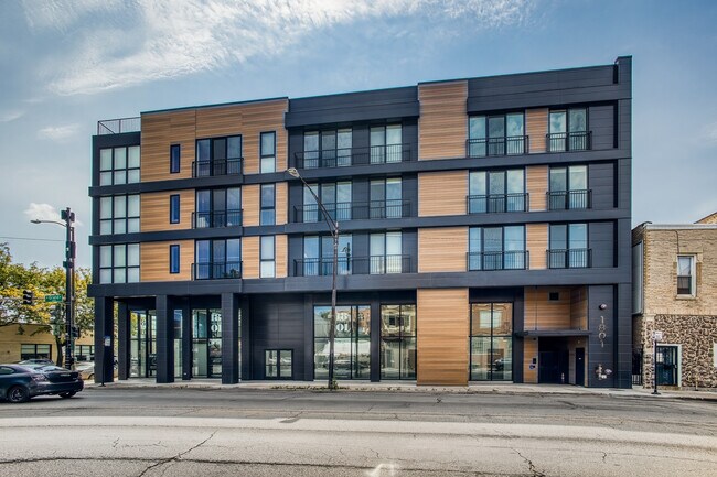 Foto del edificio - 1801 W Grand Ave