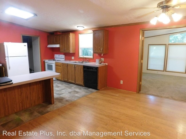 Building Photo - 3 br, 2 bath House - 416 Church Road