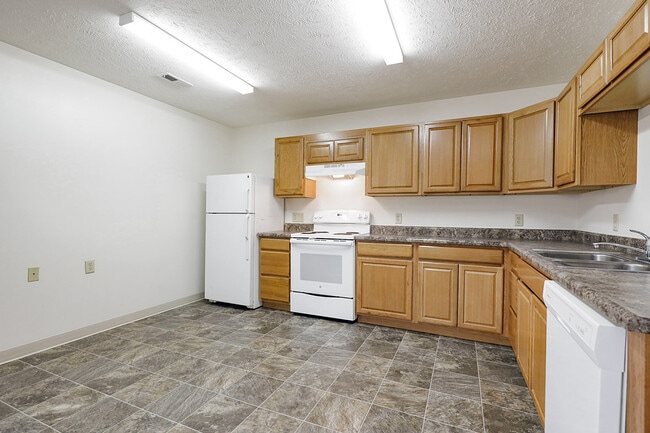 Building Photo - 3421 Portia St