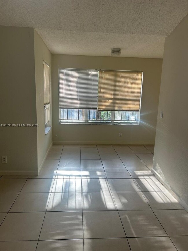Building Photo - 3480 Pinewalk Dr N