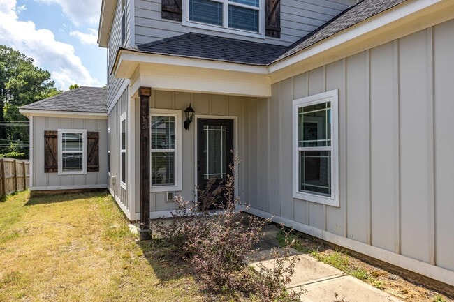 Building Photo - 24 Vineyard Dr