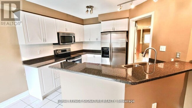 Building Photo - 5967 Manzanillo Crescent