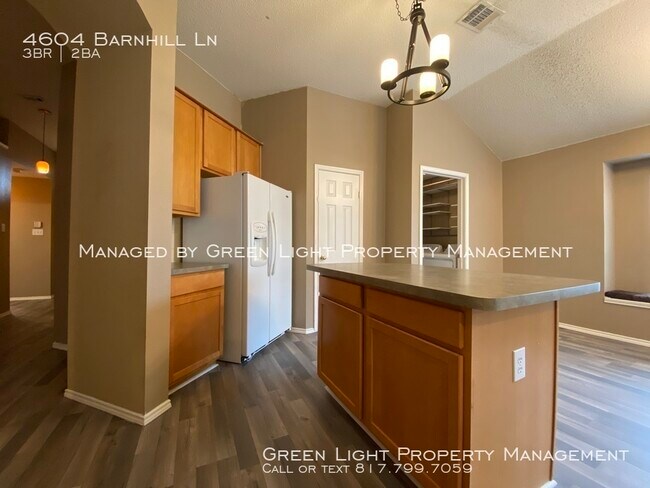 Foto del edificio - 4604 Barnhill Ln