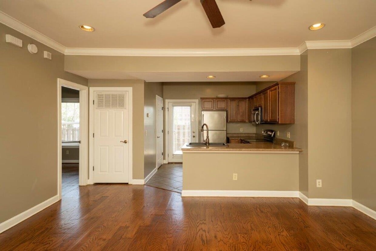 Primary Photo - Capital Hill Apartments #101