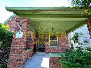 Building Photo - 70 E Hillcrest Ave