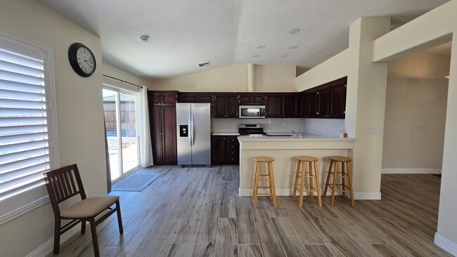 Building Photo - 8719 Starfish Dr