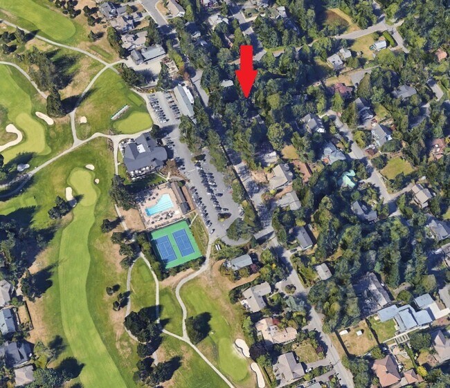 Deseable barrio de Country Club - 840 Cherry Ave NE