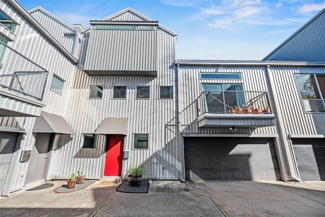 Foto del edificio - 2612 Chenevert St