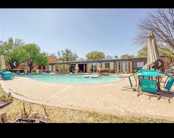 Building Photo - 504 E Ave J St