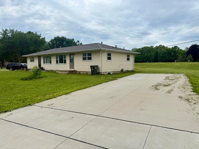Foto del edificio - 3213 Panther Ln