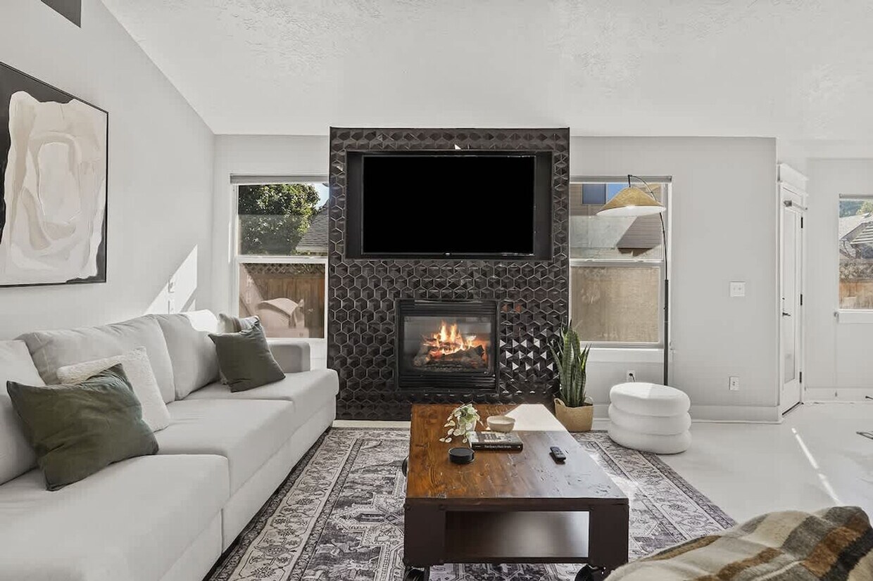 Foto principal - 9541 W Silverbirch St