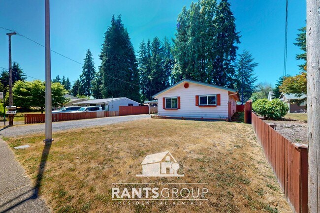 Foto del edificio - Charming 2-Bedroom Duplex in Tumwater!