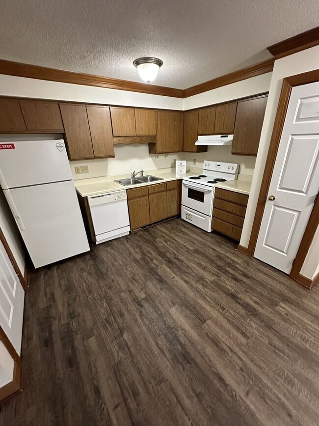 Foto del edificio - 2 Bedroom 2 Bathroom Condo!