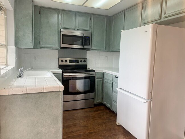 Building Photo - 4127 Blackford Cir