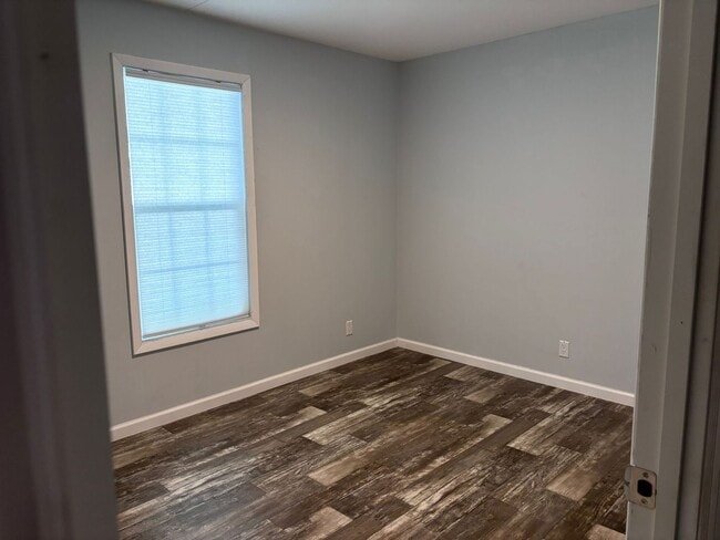 Building Photo - BEAUTIFUL +55 HOA COMMUNITY- ASK ABOUT OUR...