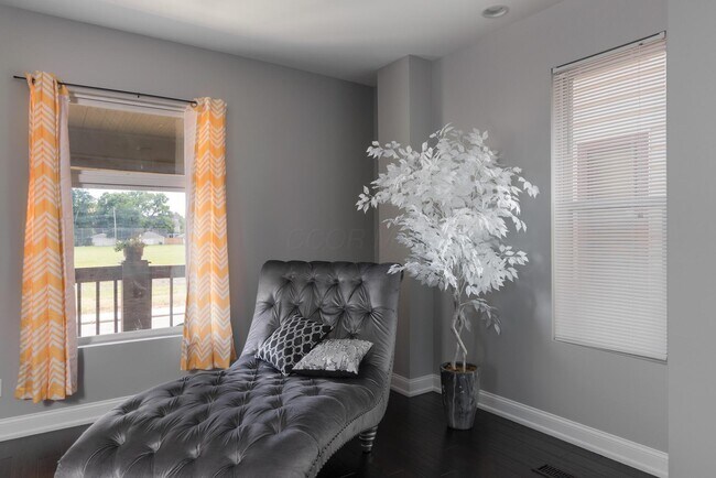 Foto del edificio - 1340 Oak St