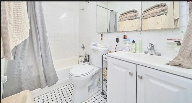 Foto del edificio - 2 bedroom in New York NY 10036