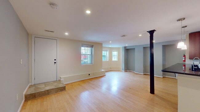 Building Photo - 1330 13th St NW