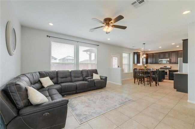 Foto del edificio - 113 Checkerspot Ct