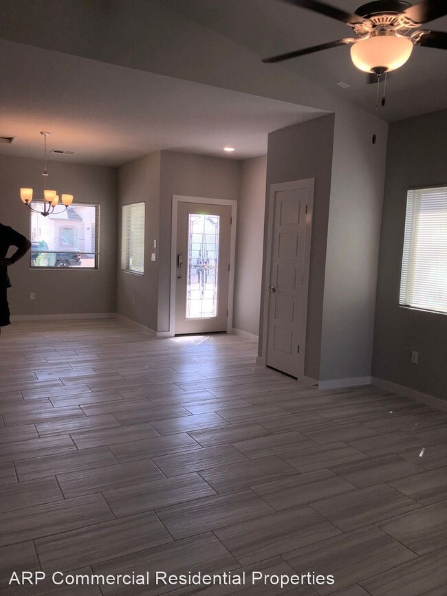 Building Photo - 3 br, 2 bath House - 15125 DESIGN CT