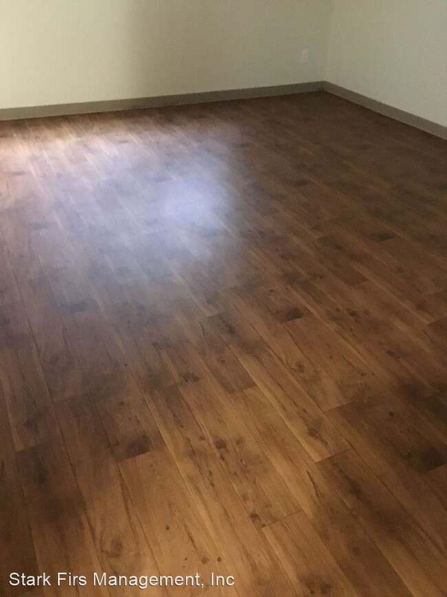 Foto del edificio - 17439 SE Stark St