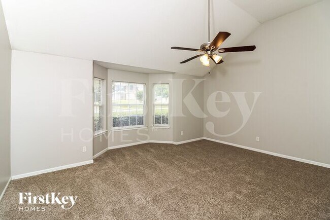 Foto del edificio - 5813 Cobalt Dr SW