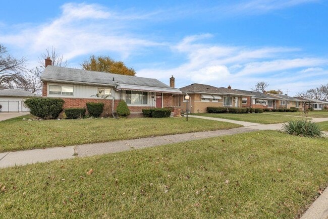 Building Photo - 4941 Julius Blvd