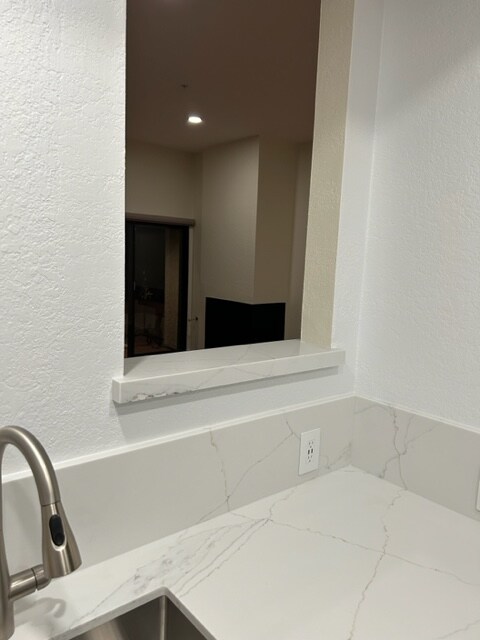 Foto del edificio - 2601 S Broadmoor Dr