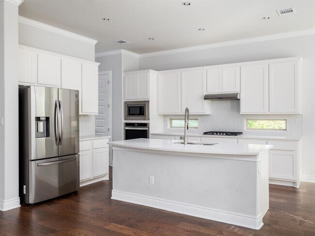 Building Photo - 621 Anfield Cir