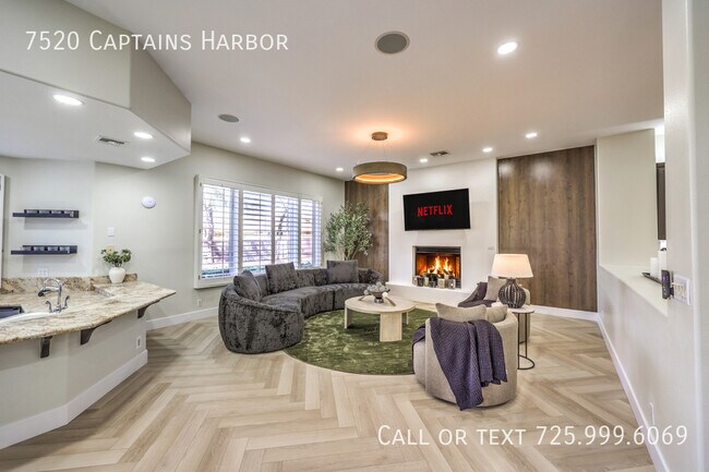 Building Photo - 7520 Captains Harbor Dr