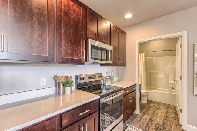 Building Photo - Two 32 Apartments