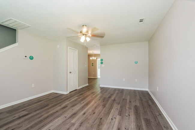 Building Photo - 8528 Emerald Fern Way