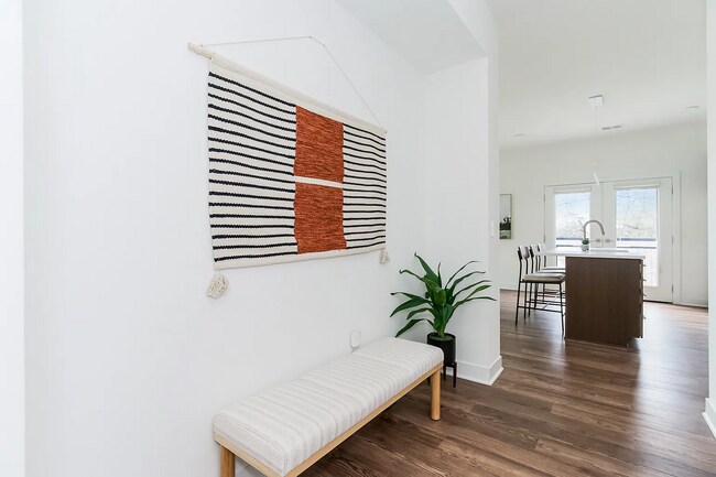 Foto del edificio - 901 W 17 St