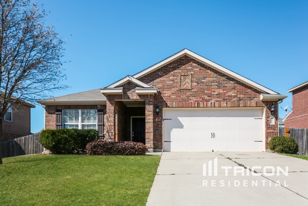 208 Dodge City Trail Newark TX House Rental in Newark, TX