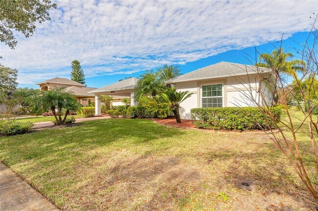 Foto del edificio - 1694 Town Park Dr