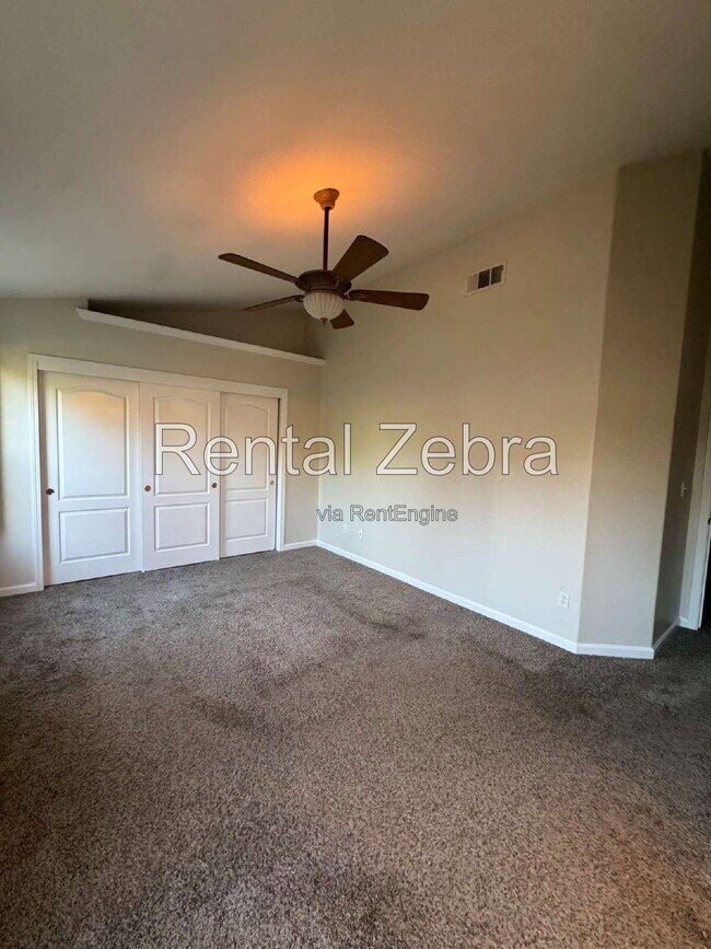 Building Photo - 2424 Sorrel Dr