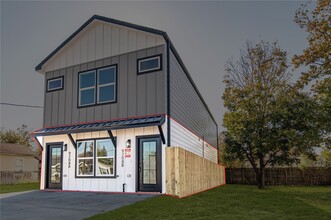 Building Photo - 9708 Stedman St