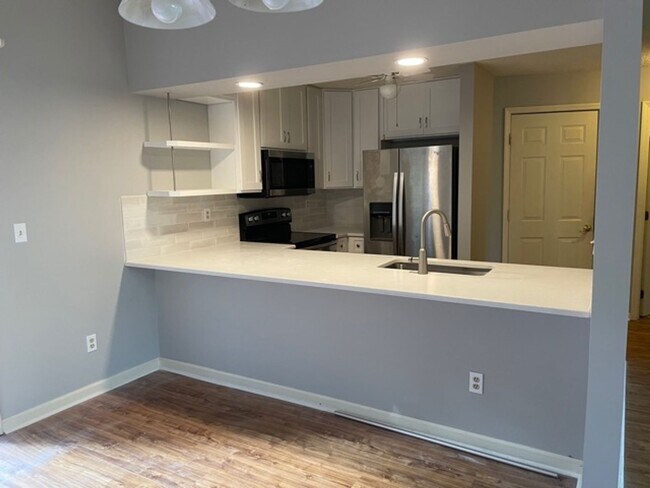 Foto del edificio - Charming home located in Heart of Wilmington