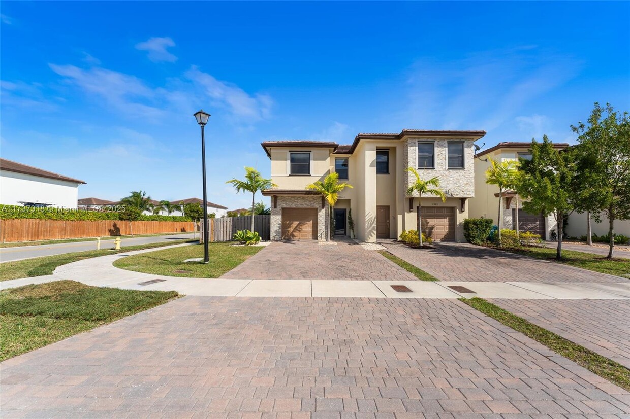 Foto principal - 25205 SW 108th Ave