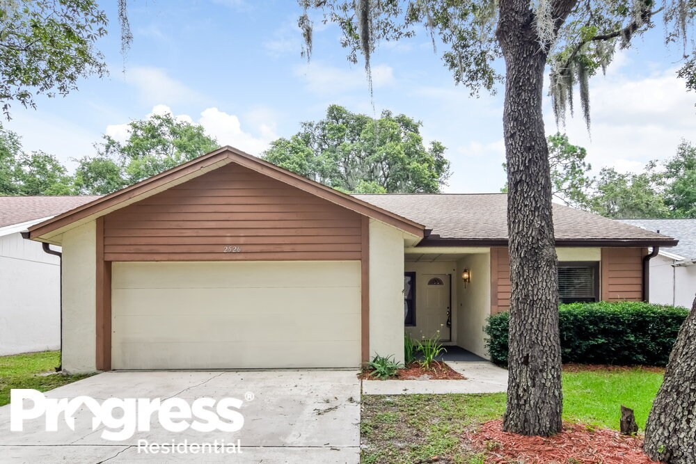 2526 Wrencrest Cir, Valrico, FL 33596 House for Rent in Valrico, FL