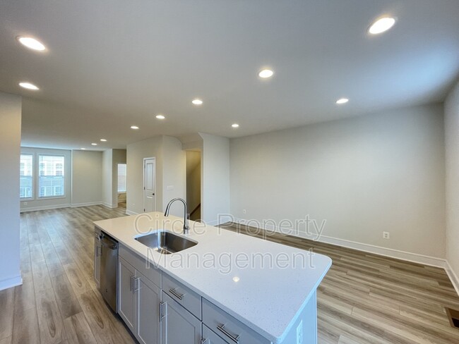 Foto del edificio - 14564 Alsace Ln